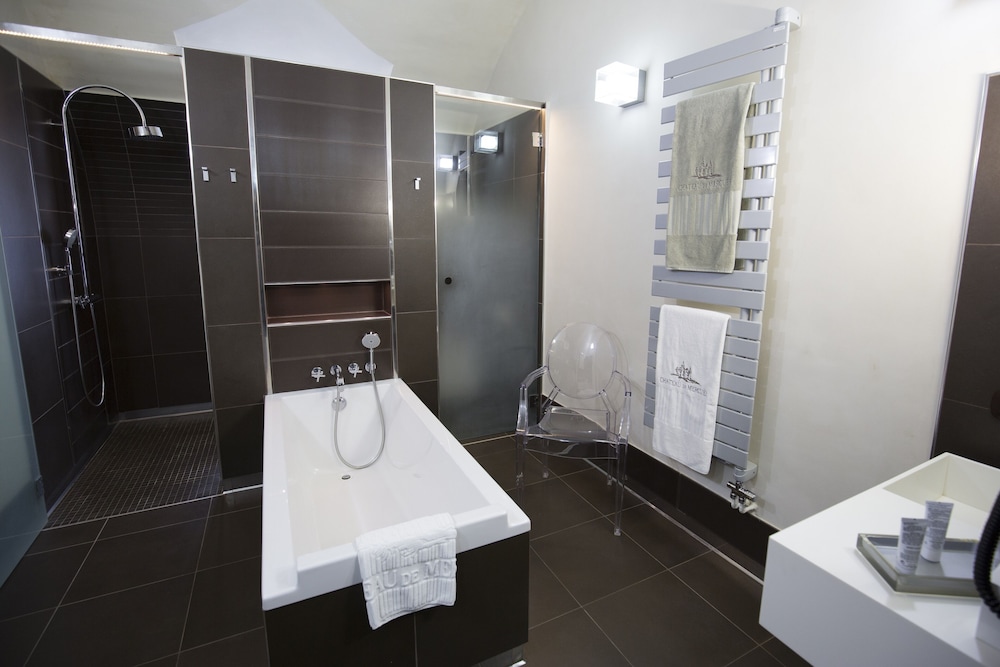 Deluxe Room - Photo 3