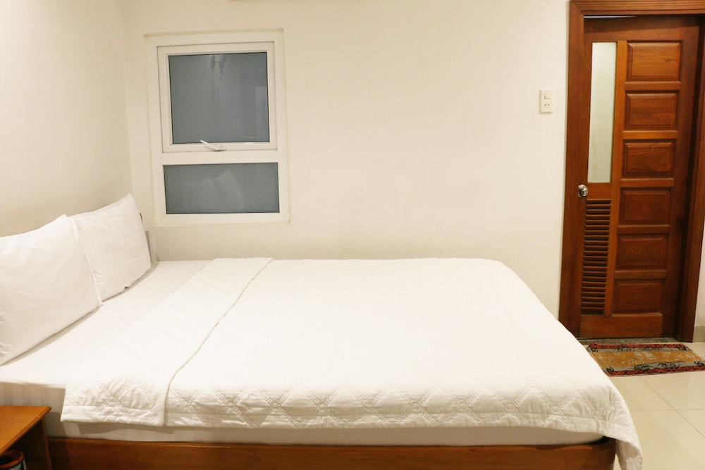 Standard Double Room - Photo 2