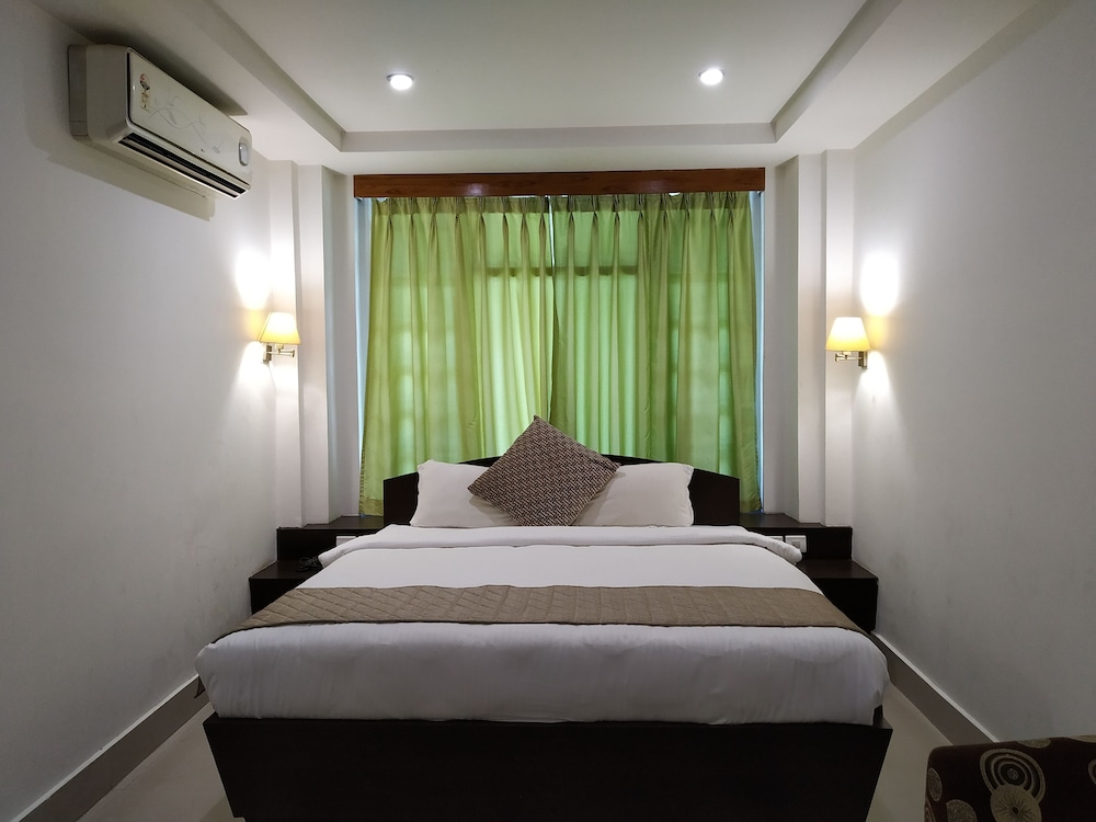 Super Deluxe Room