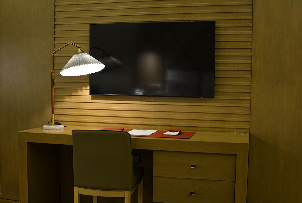 Deluxe Room - Photo 2