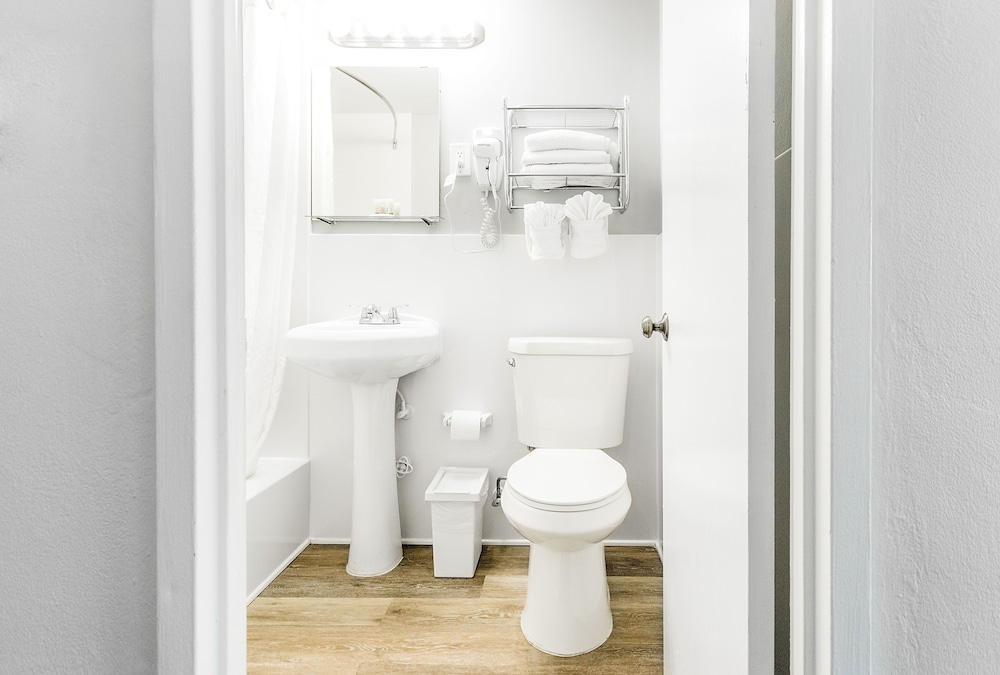 Deluxe Room, 2 Queen Beds - Photo 21