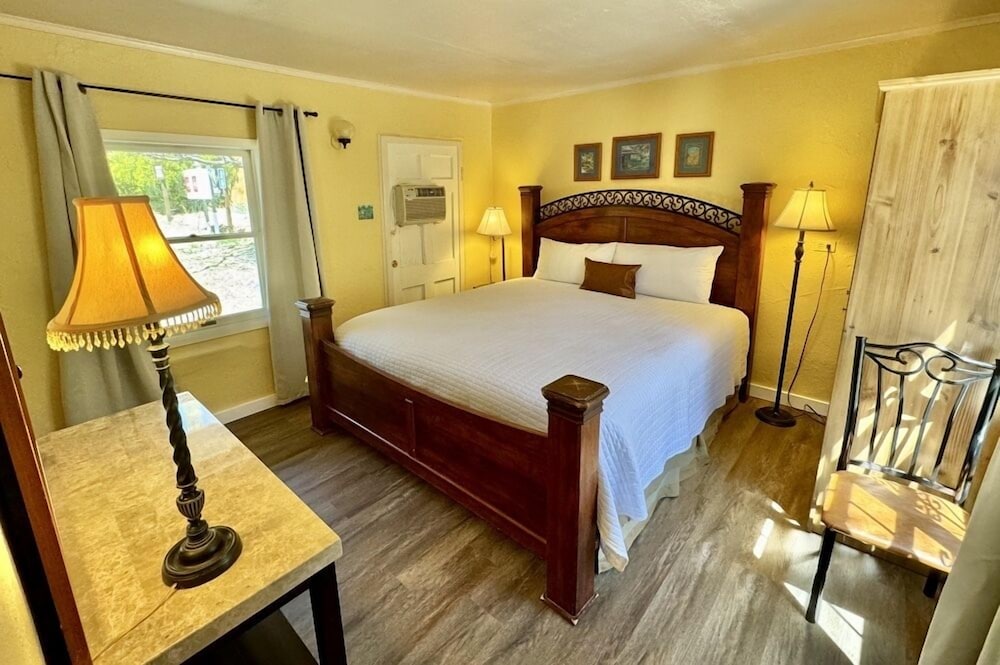 3-Copper Queen Suite