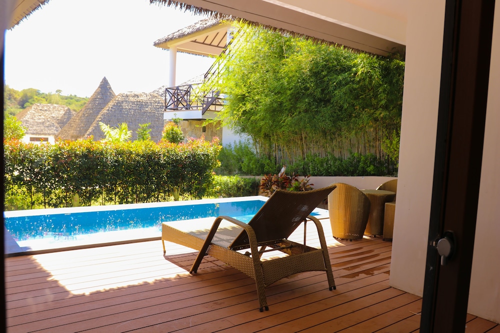Villa with Private Pool - Photo 5