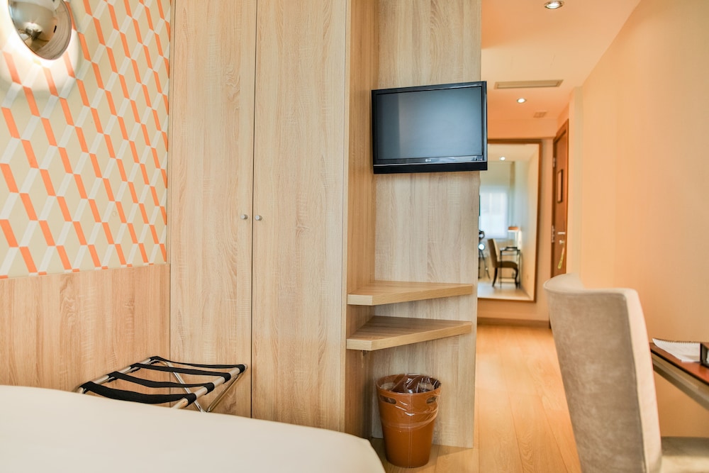 Single Room - Photo 3