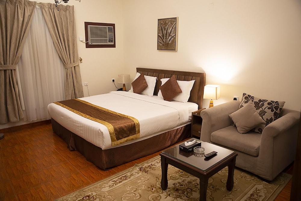 Deluxe Suite, 1 King Bed