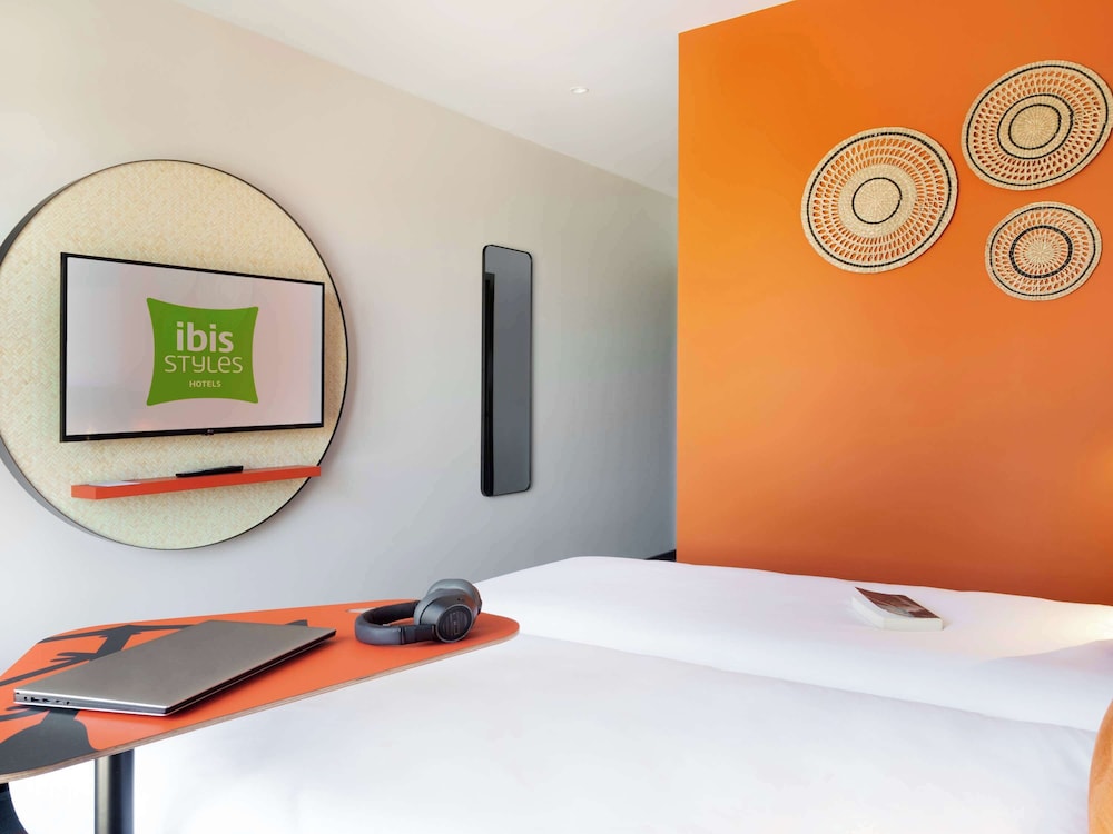 Standard Room, 2 Twin Beds - Photo 3
