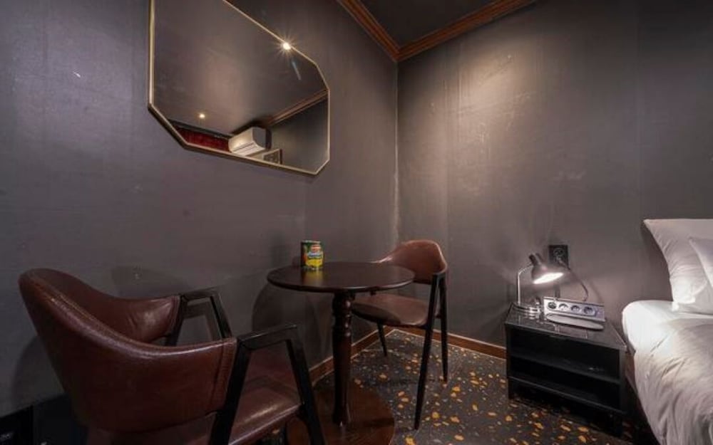 Mongkok Deluxe - Photo 9