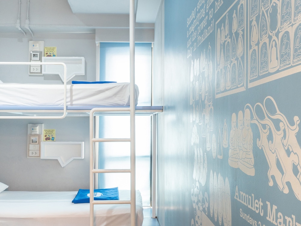 Bed in 4-Bed Mixed Dormitory Room photo 3