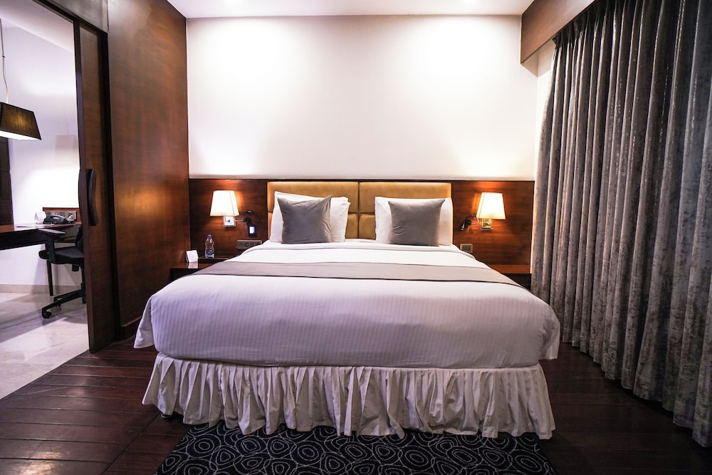 Executive Suite, 1 Queen Bed