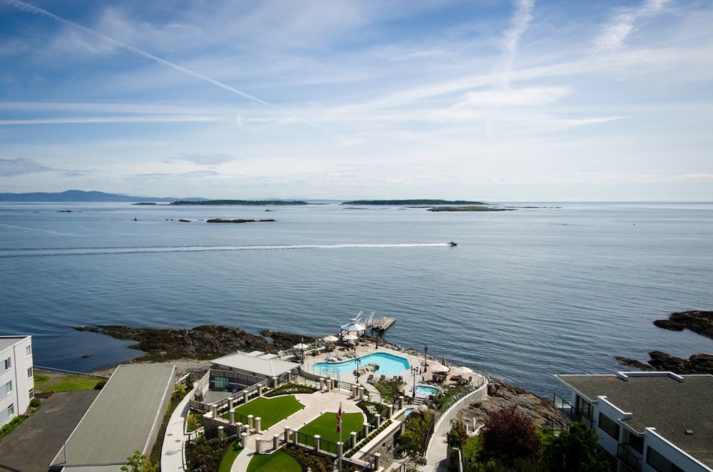 Boutique Suite, Ocean View, King photo 3