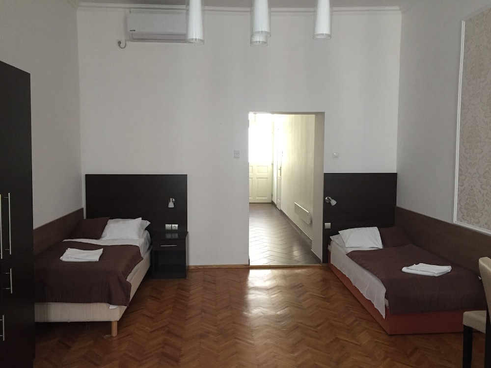 Apartment - Photo 5
