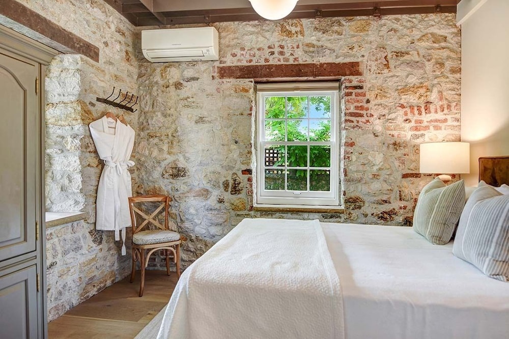 Suite, Multiple Beds, Terrace, Ground Floor photo 2