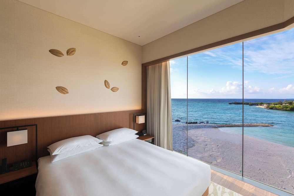 Room, 2 Bedrooms (Beach House, 1 King Bed, 2 Twin Beds)