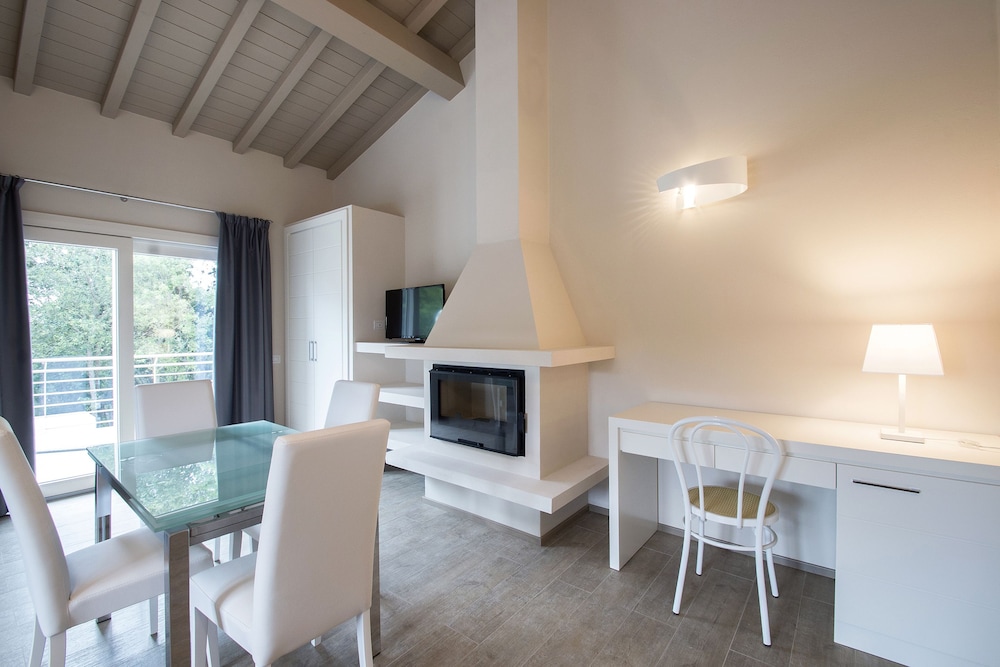Exclusive Room, Private Pool, Park View photo 2