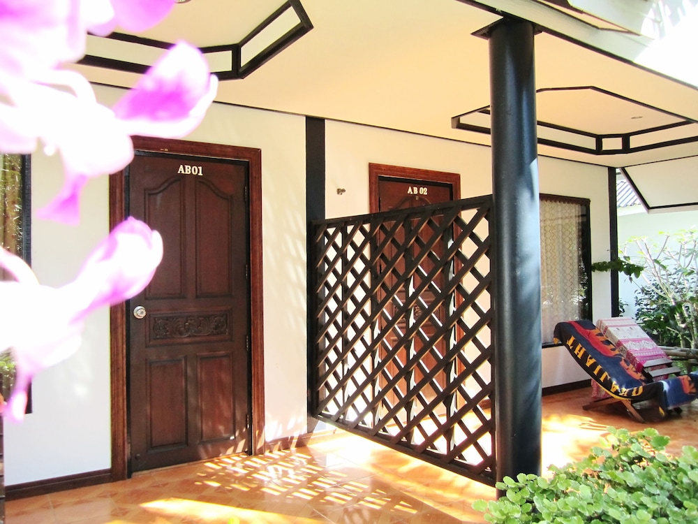 Deluxe Double or Twin Room photo 2