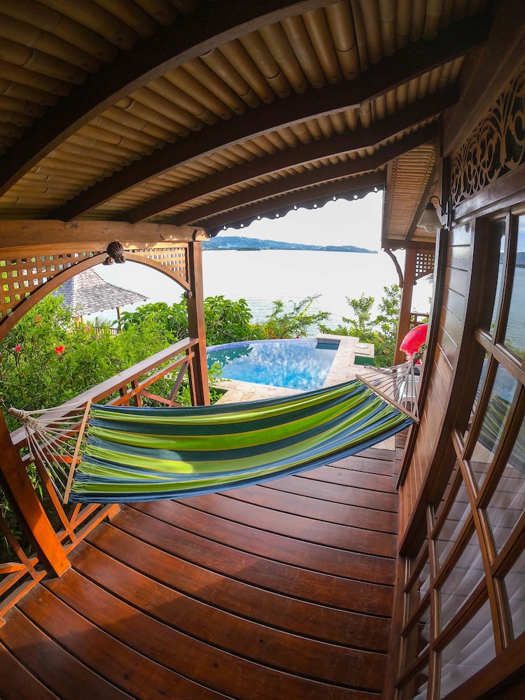 Water’s Edge Cottage