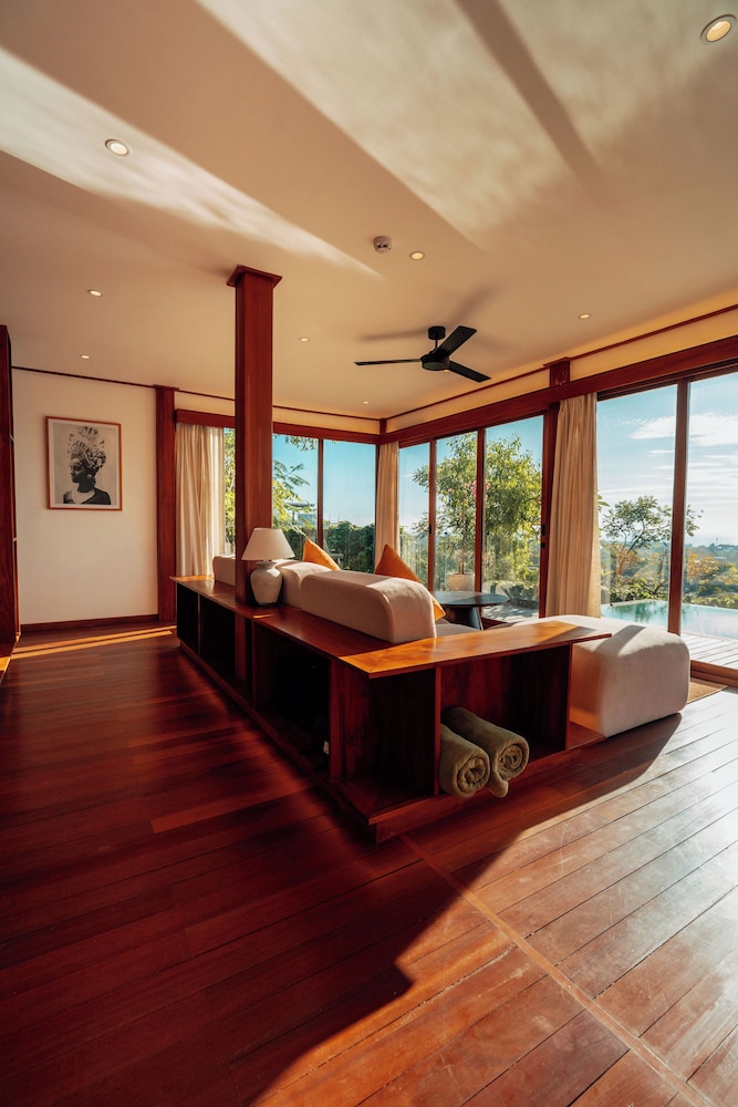 Ocean View Villa 2-Storey - Photo 12