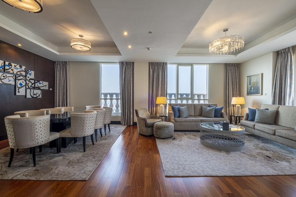 Diplomatic Suite - Access to Snow Park in Ski Dubai for 2, Private Butler, Lounge Access