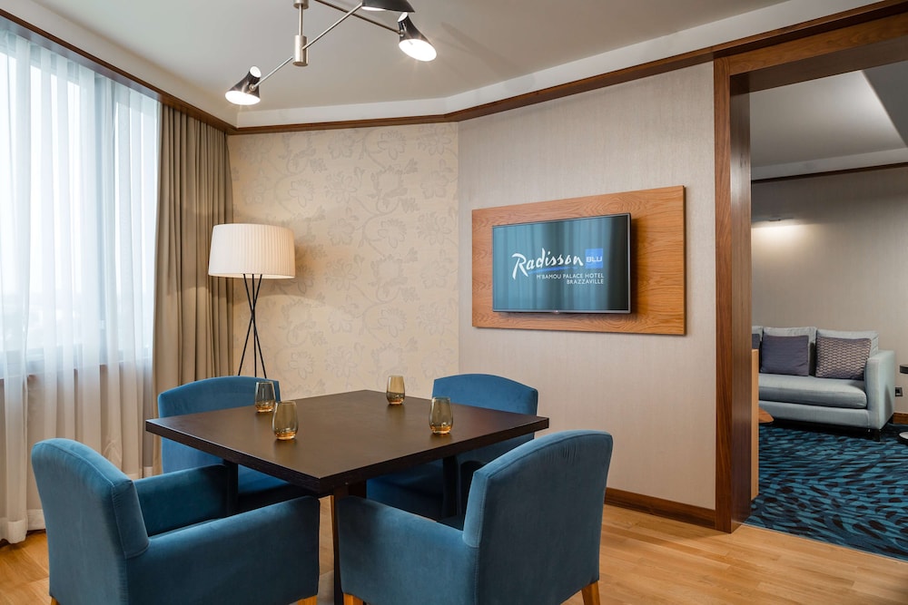 Suite, River View (Lounge Access) photo 3