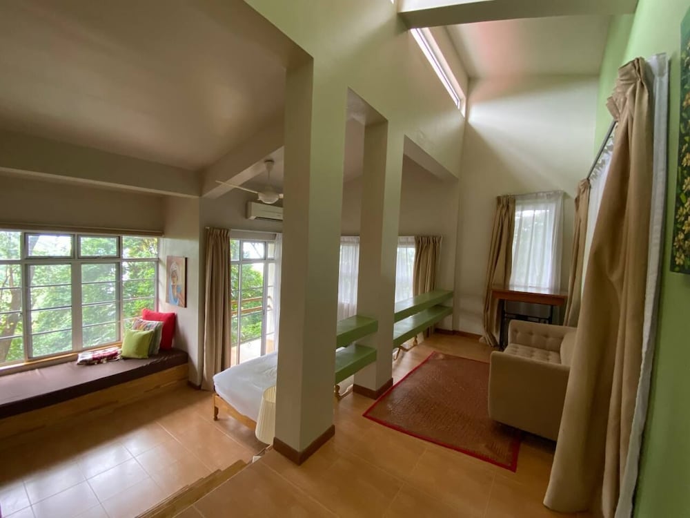 Triple Storey Two Bedrooms Cottage - Photo 5