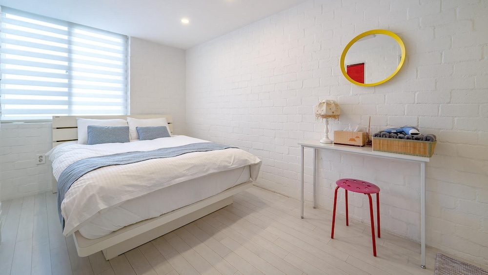 Basic Room, 1 Bedroom (402(Ocean view)) - Photo 8