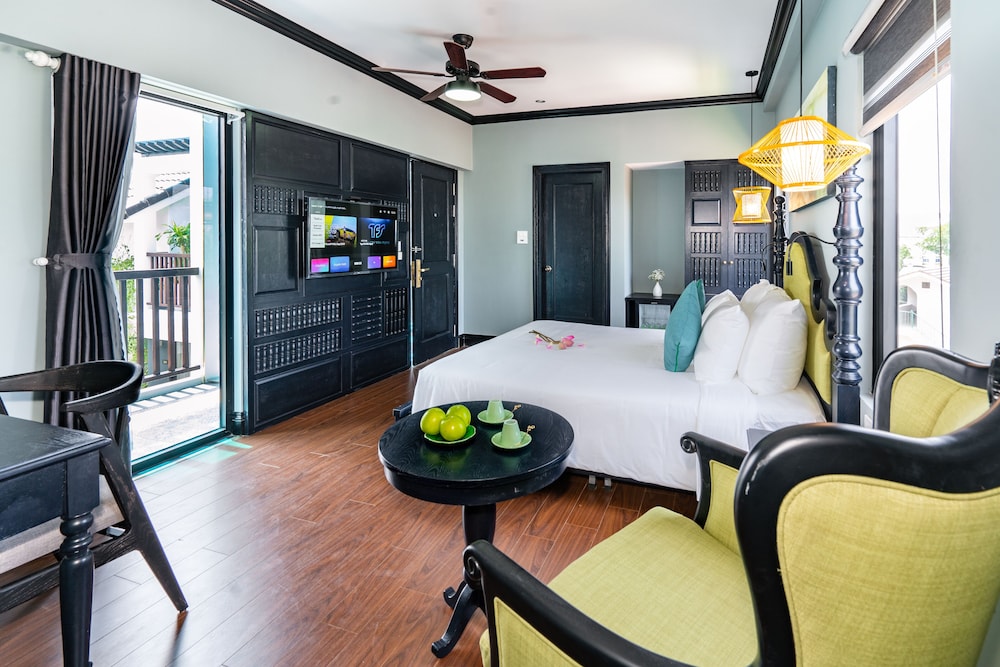 Deluxe Double or Twin Room, Pool View - Photo 11