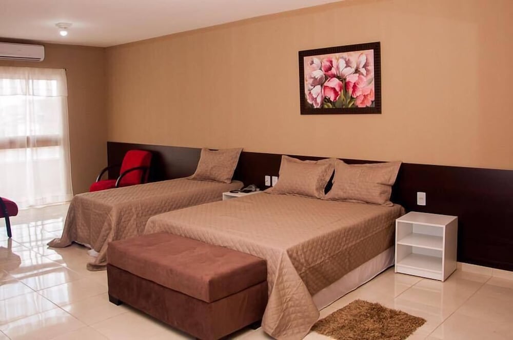 Deluxe Room, 3 Twin Beds photo 1