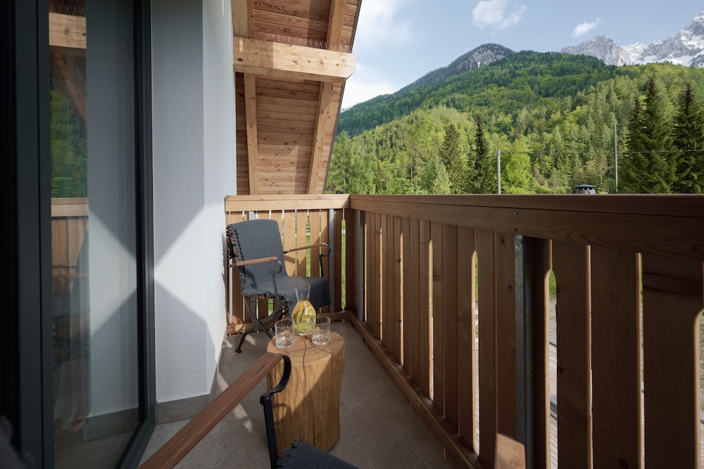 Deluxe Double Room, Mountain View - Photo 3