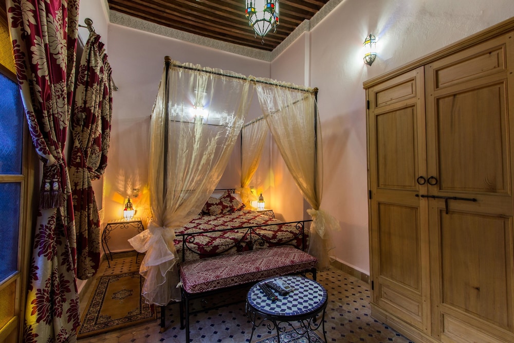 Deluxe Room, 1 Bedroom, Private Bathroom