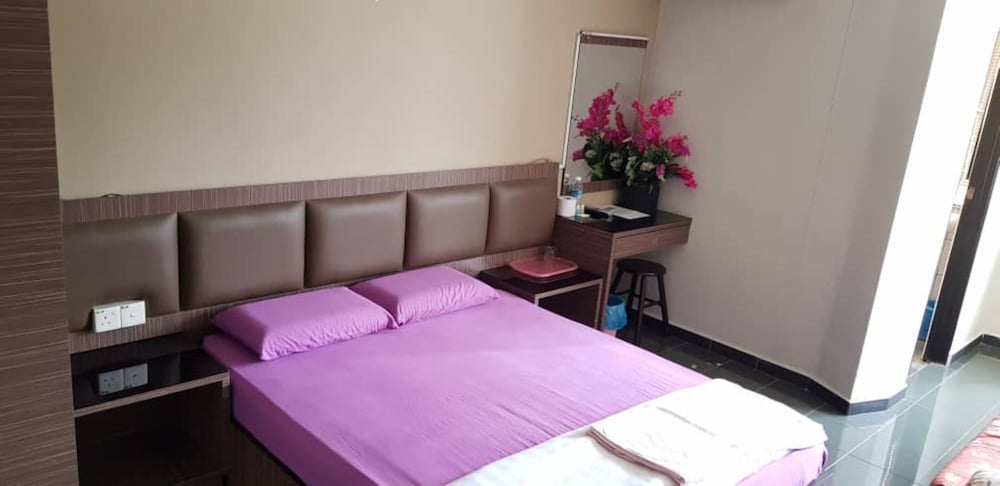 Double Room - Photo 7