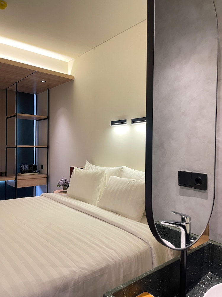 Standard Double Room, City View