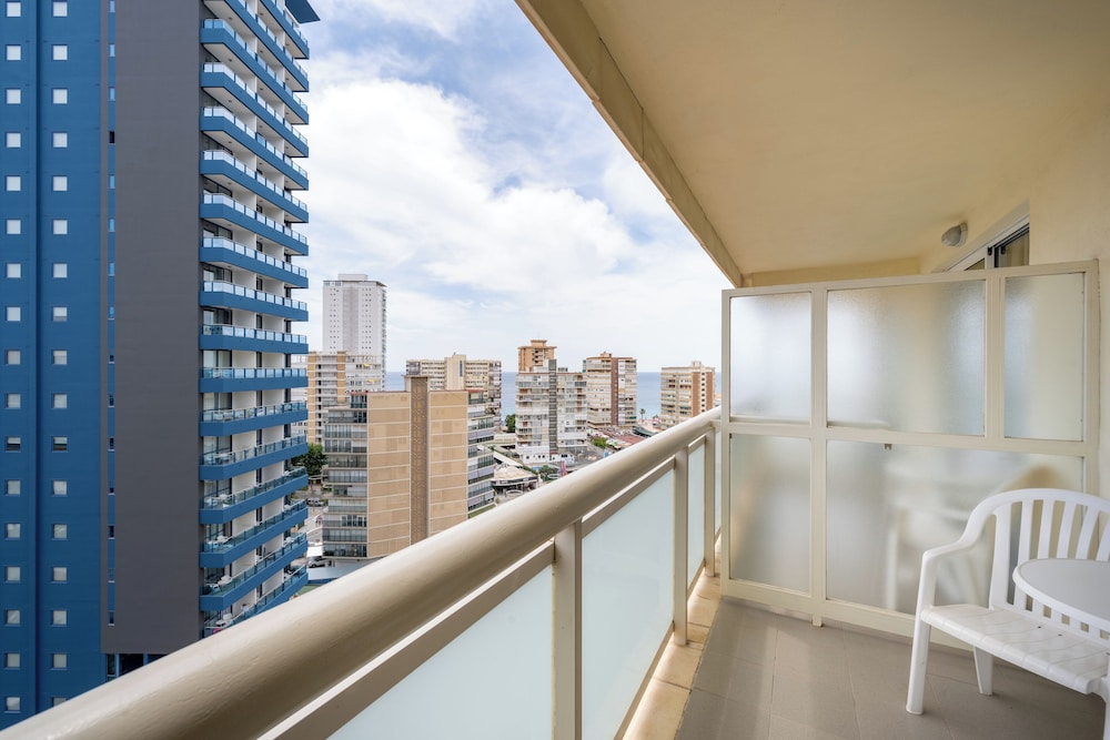 Premium Room, Terrace, Pool View - Photo 3