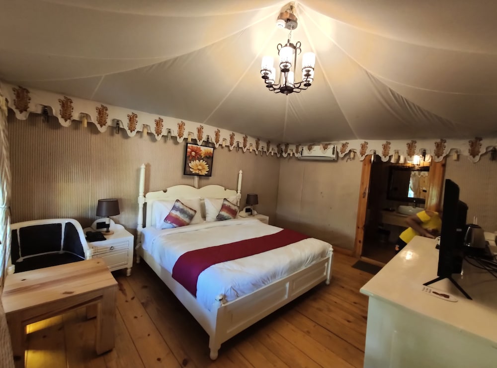 Ultra Premium Room