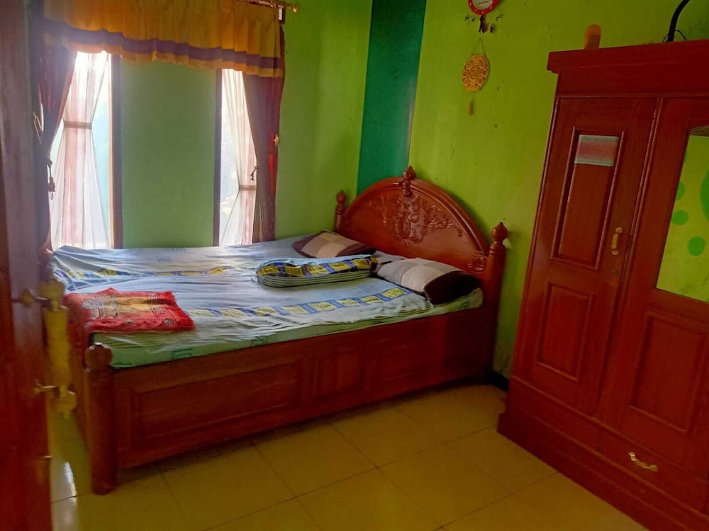 Basic Double Room photo 2