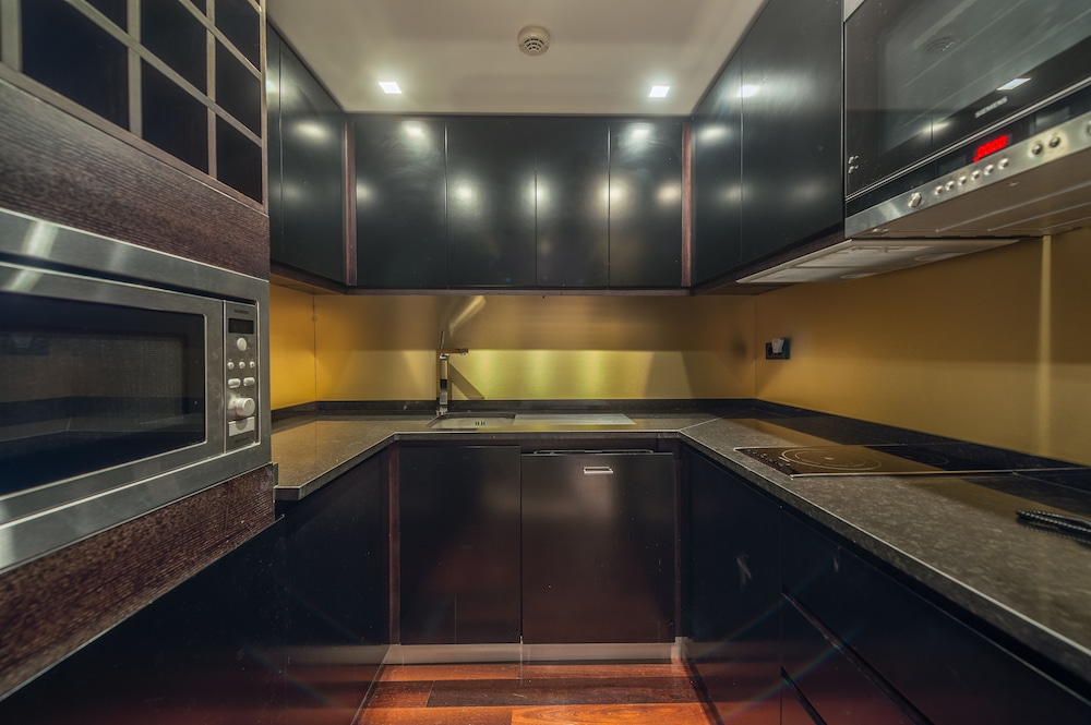 Penthouse, Kitchenette, River View thumbnail 5