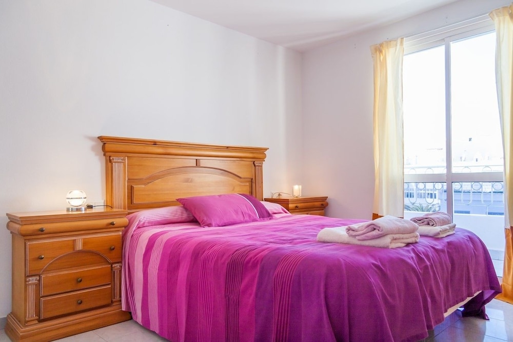 Apartamento, 3 Habitaciones, Terraza (3-1800)