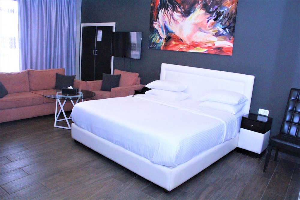 Signature Suite (Beverly) photo 3