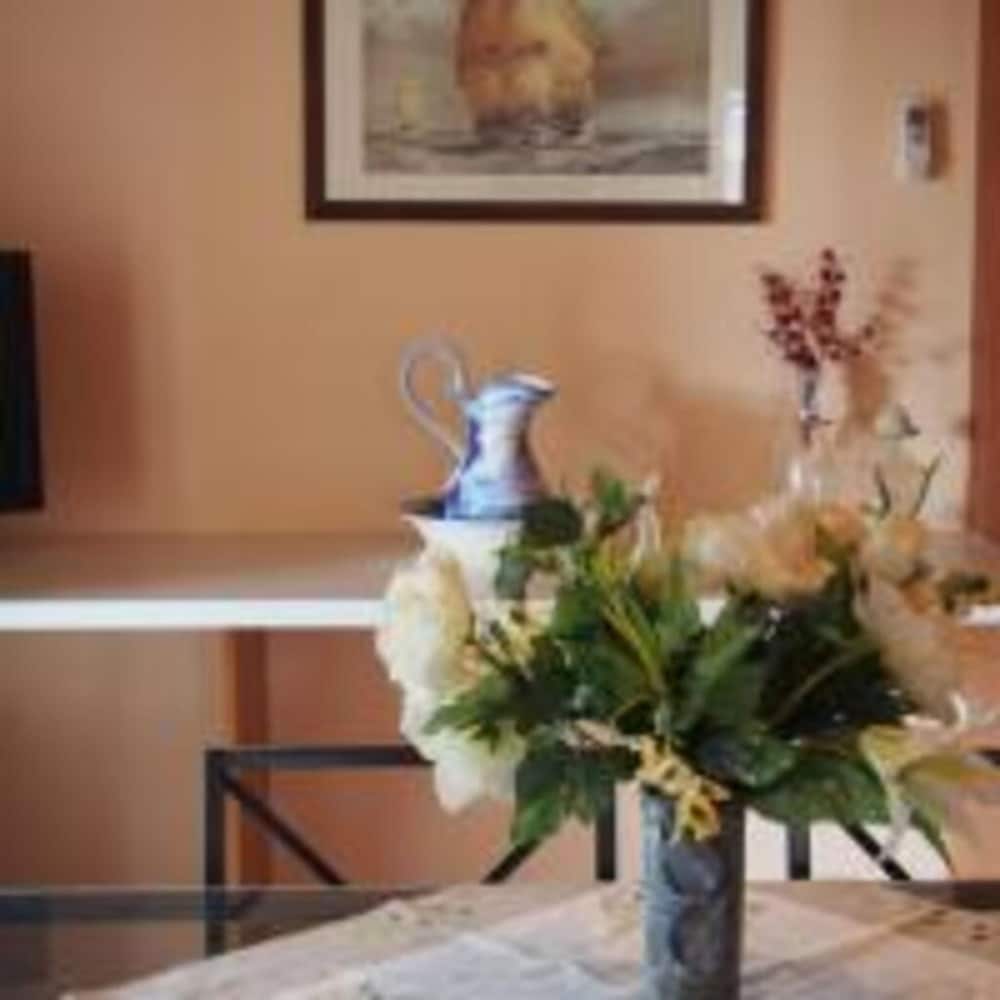 Apartment, Smoking