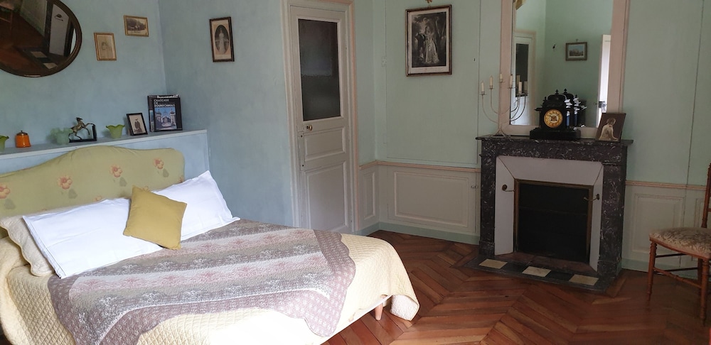 Double Room, Garden View (Sophie)