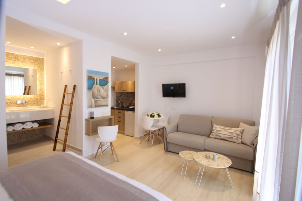 Superior Studio, Sea View - Photo 11