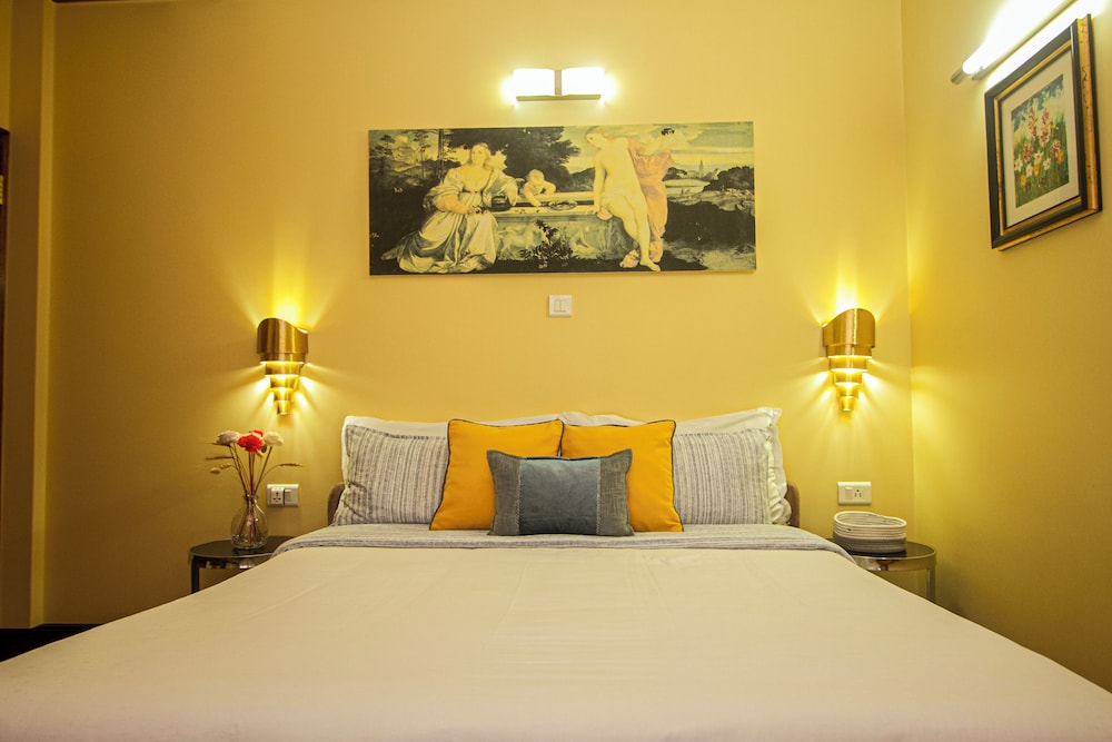 Two Bedroom Suite with Kangchenjunga View - Photo 3