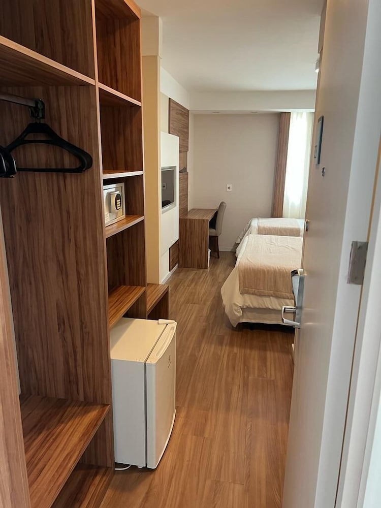 Deluxe Triple Room photo 2