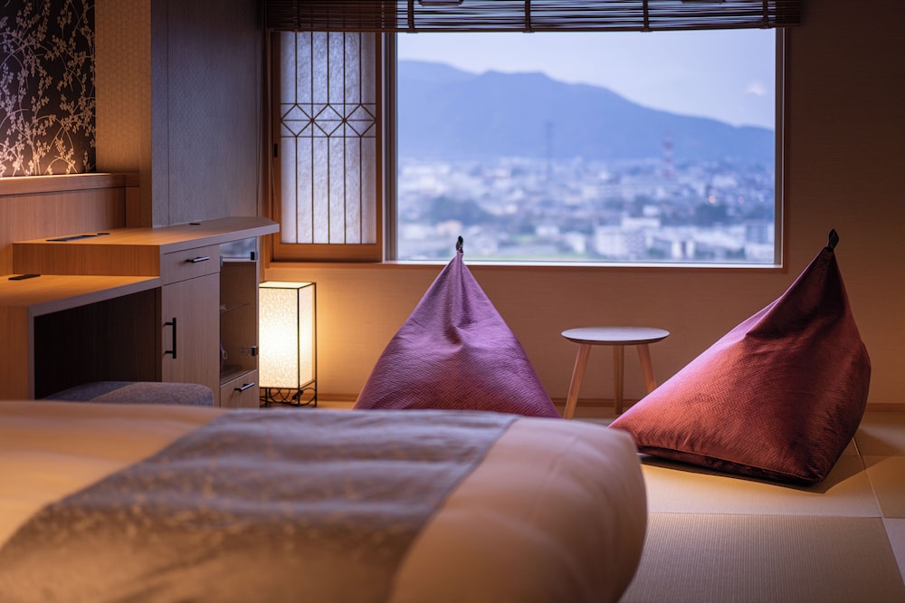 Japanese Western Room, Non Smoking, City View photo 2
