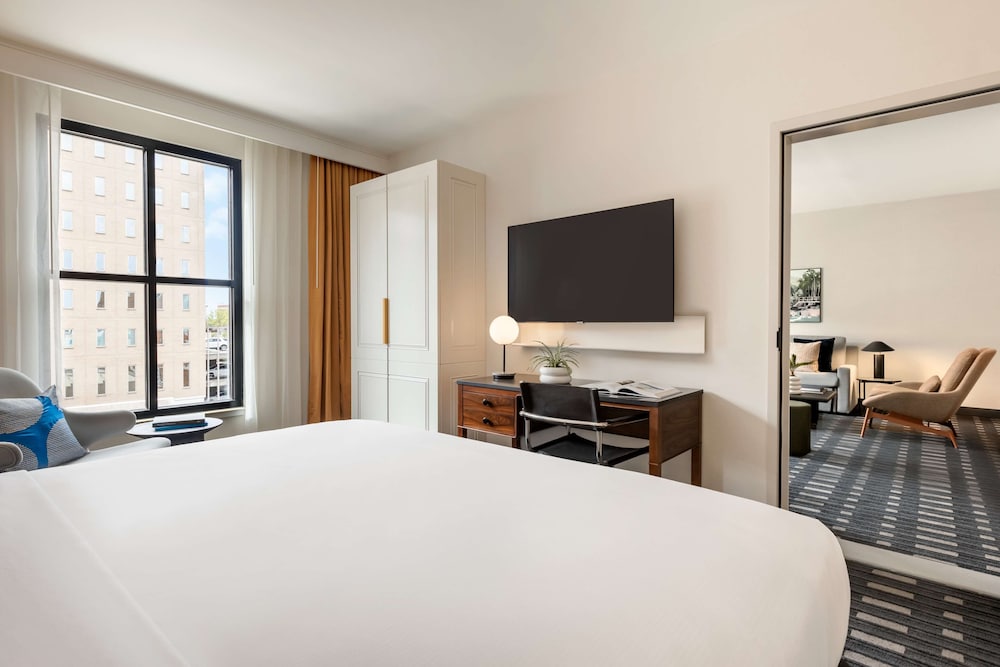 Presidential Suite, 1 Bedroom (Reserve)