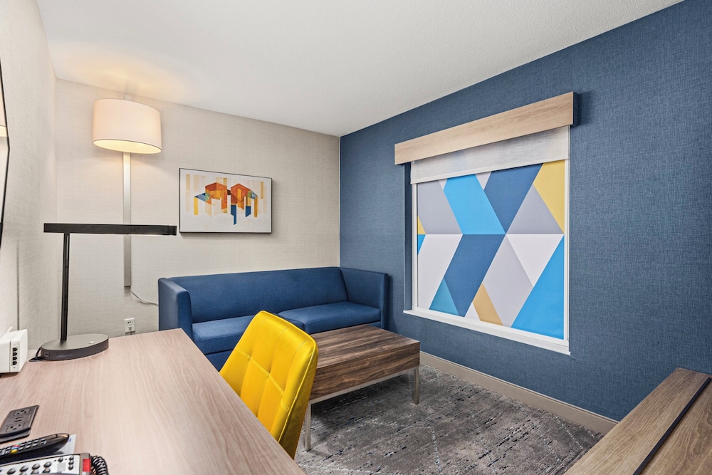 Suite, 2 Queen Beds (Extra Floor Space) - Photo 1