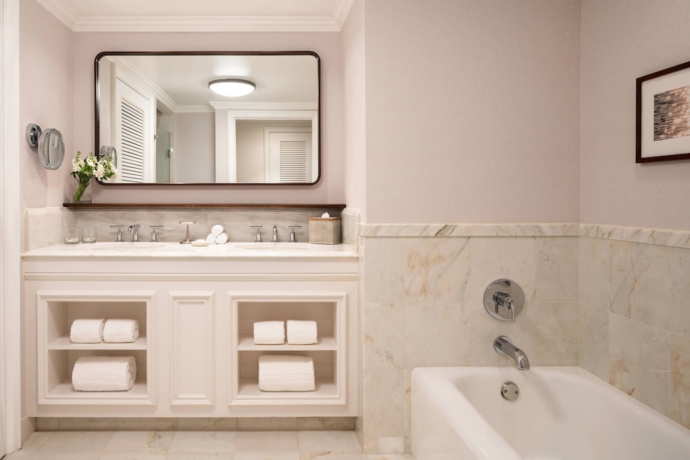 Executive Suite, 1 Bedroom (Hearing Accessible)