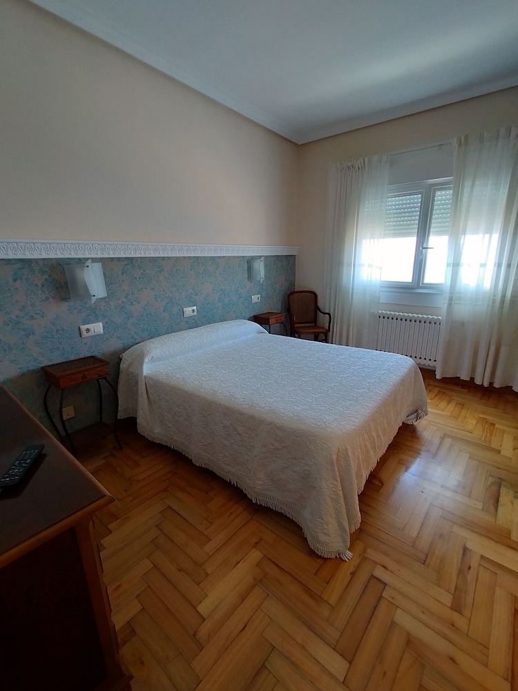 Standard Double or Twin Room, Sea View photo 2
