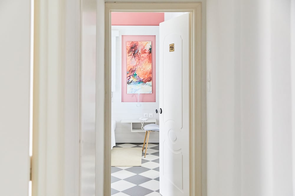 Single Room - Photo 2
