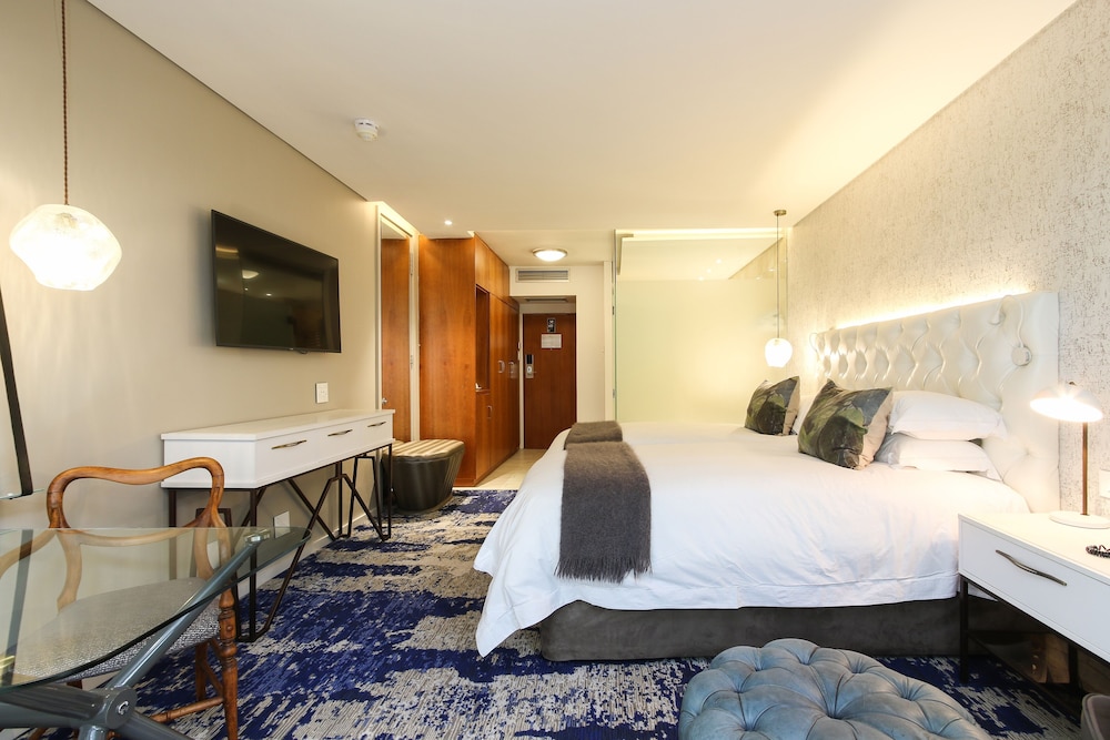 Standard Room, 1 King Bed, Courtyard View, Courtyard Area (Courtyard Room) photo 2