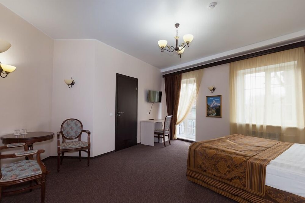 Standard Double Or Twin Room photo 2